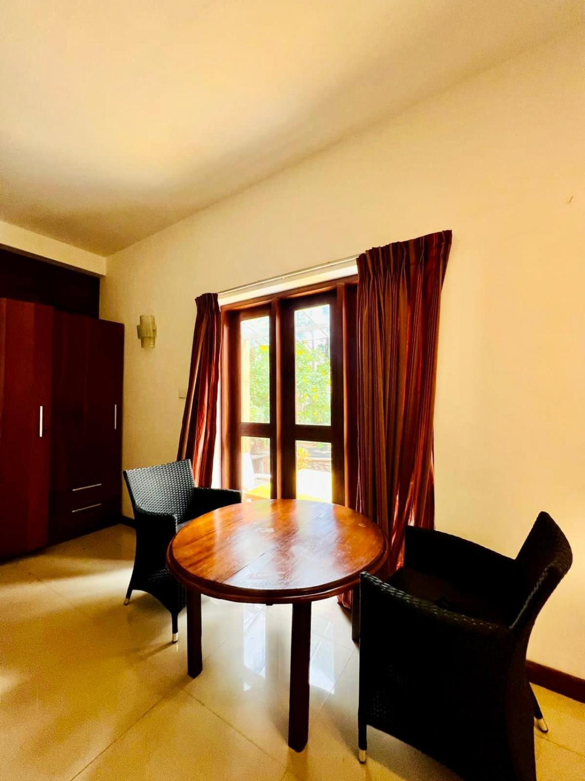 Gomez Place Νεγκόμπο Εξωτερικό φωτογραφία