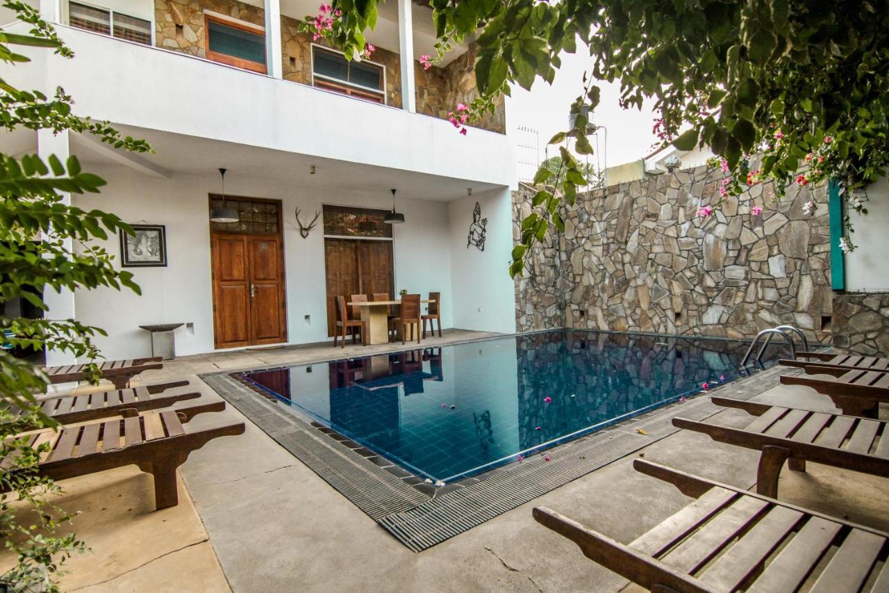 Gomez Place Νεγκόμπο Εξωτερικό φωτογραφία